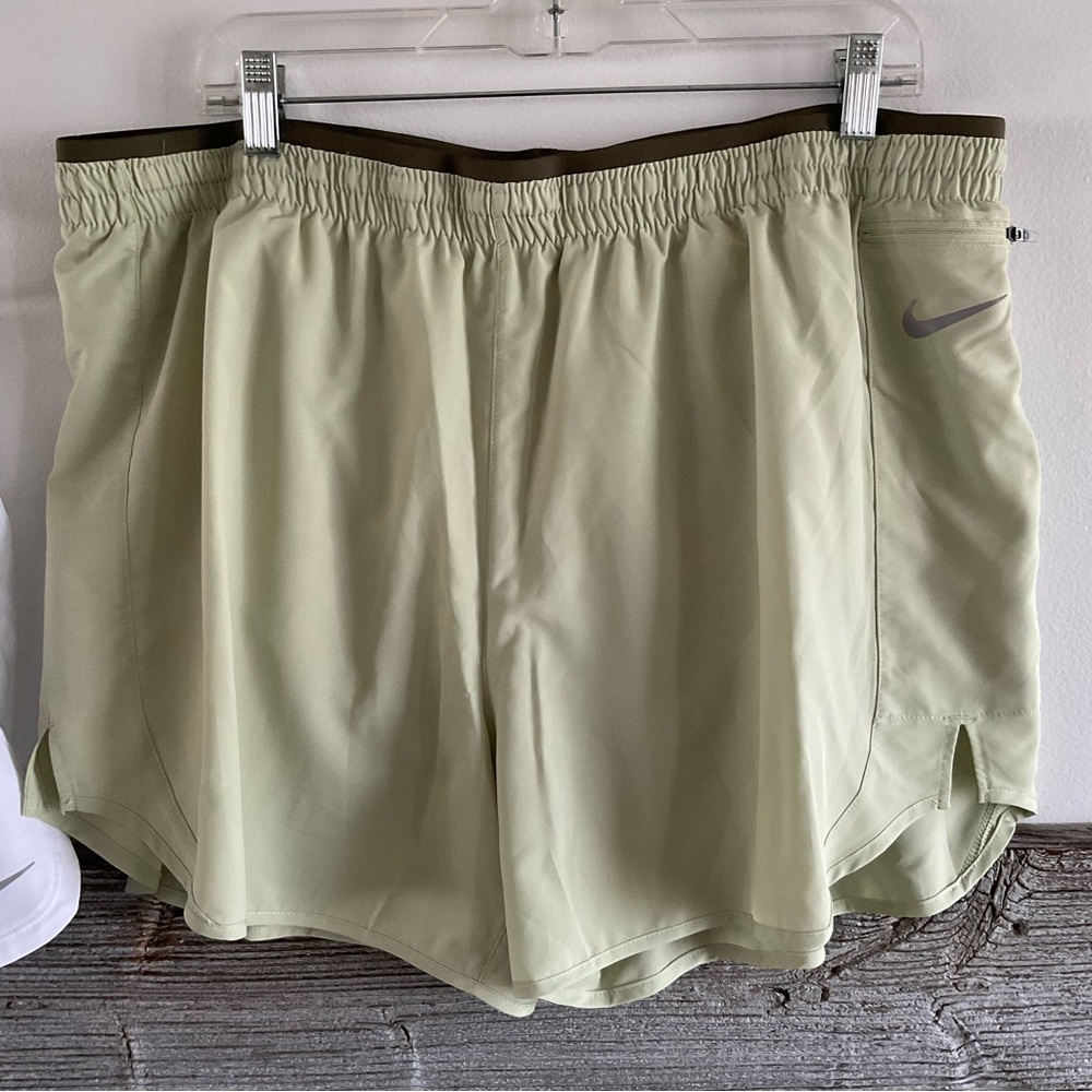 Nike Women’s Size XXL Training/Running lot NWT (A1) - Picture 5 of 12